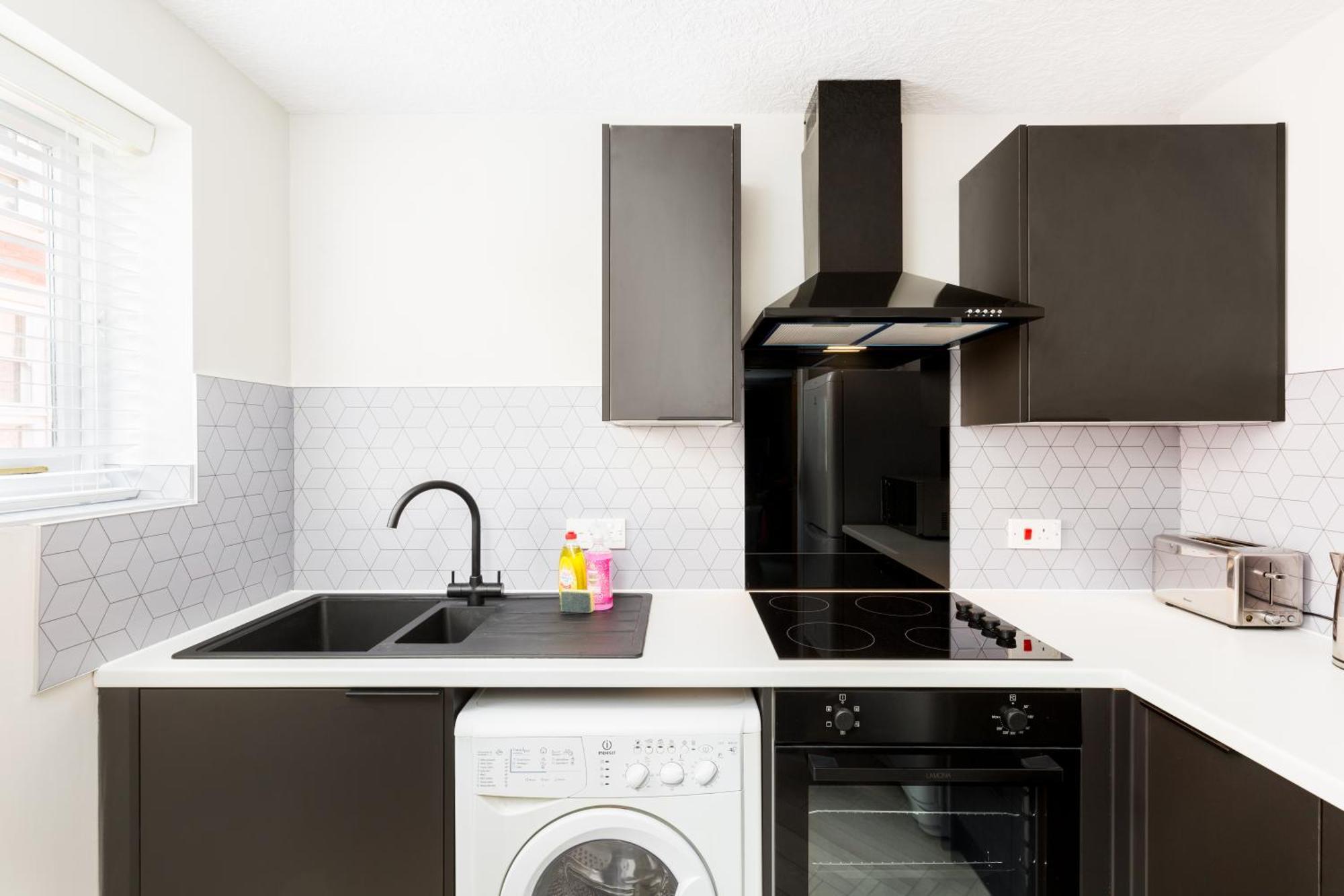 Modern 2-Bedroom Apartments With Free Parking In Leamington Spa Exterior photo