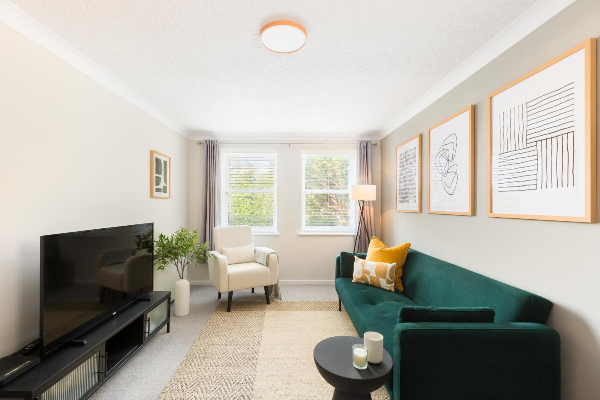 Modern 2-Bedroom Apartments With Free Parking In Leamington Spa Exterior photo